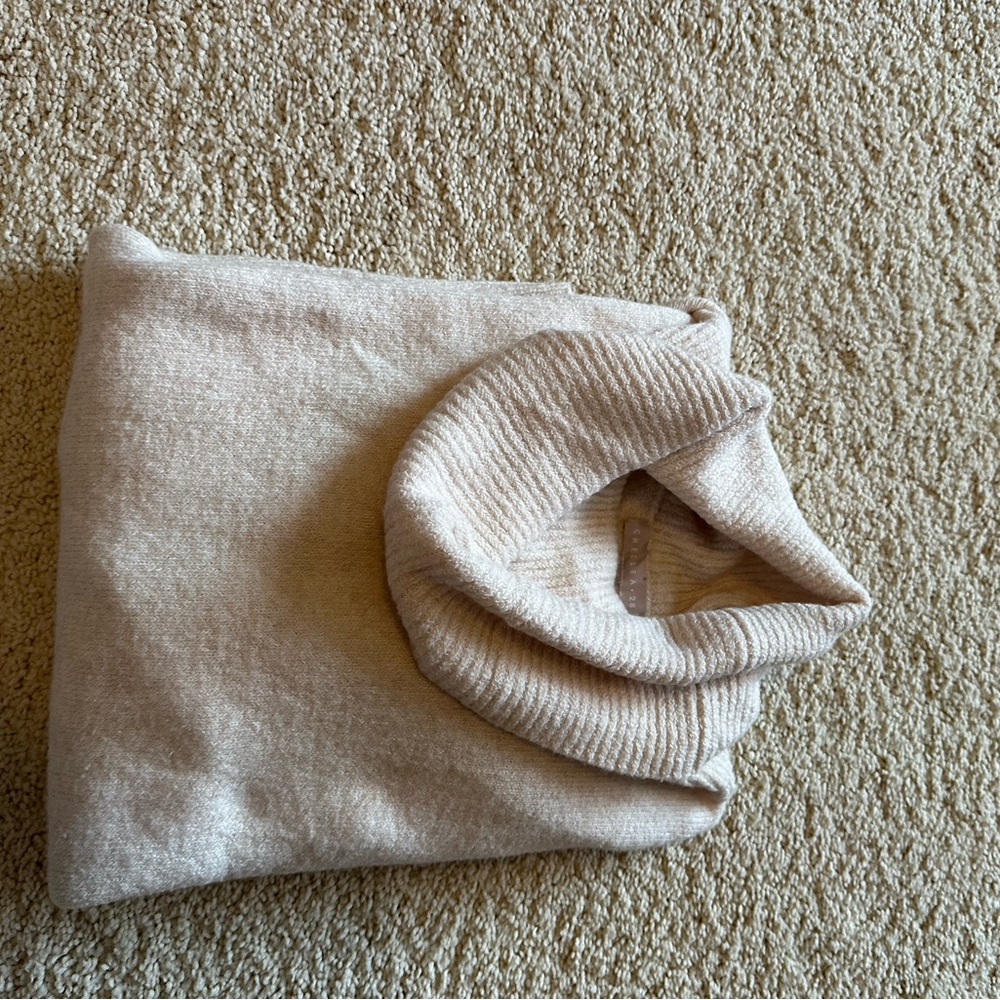 Chelsea28 Soft Beige Turtleneck Sweater